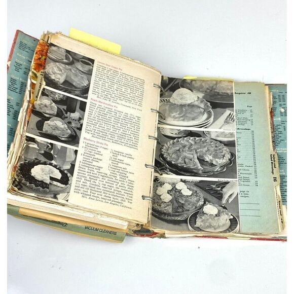 Vtg Better Homes And Gardens HC Cookbooks 1948 & 1965 Gold Souvenir Edition - 2 - Picture 9 of 13